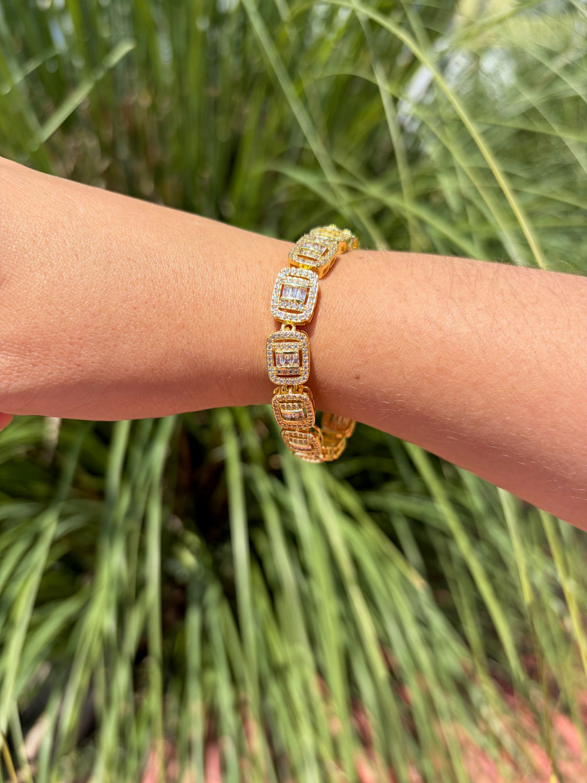 Pulsera rectángulos brillantes. Laminado en oro 14k.