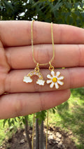 Collar flor + arcoiris. Laminado en oro 14k