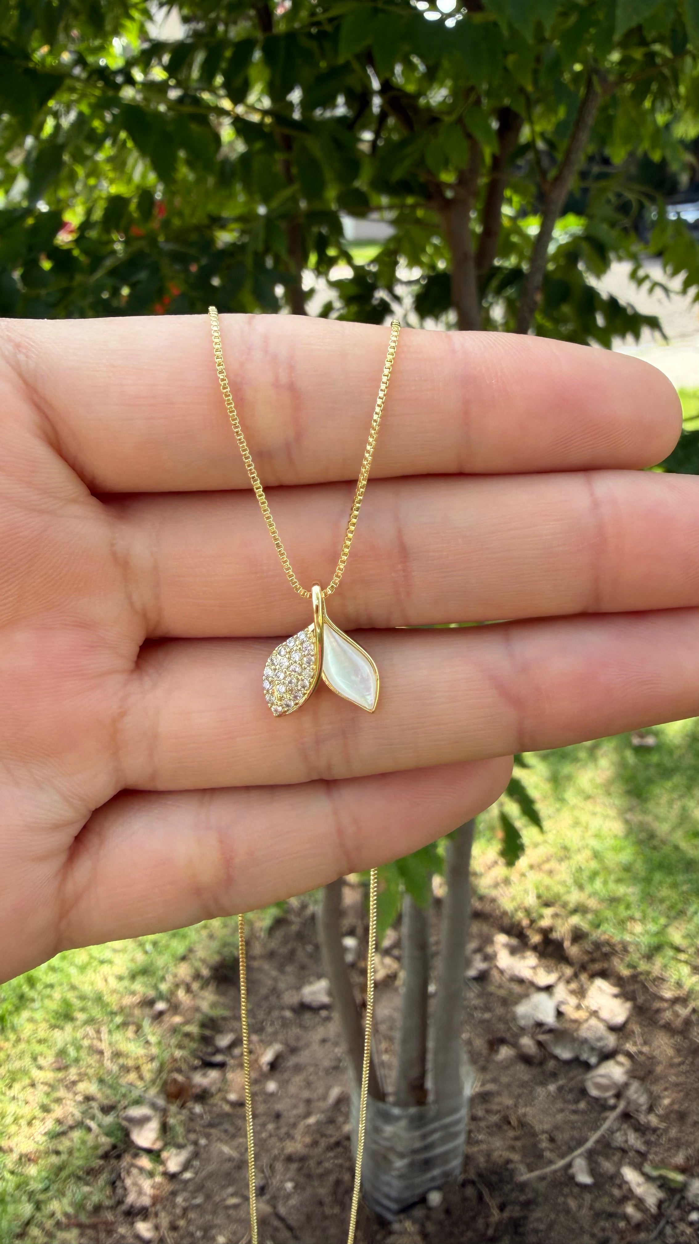 Collar colita de sirena. Laminado en oro 14k