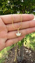 Collar coronita brillante. Laminado en oro 14k