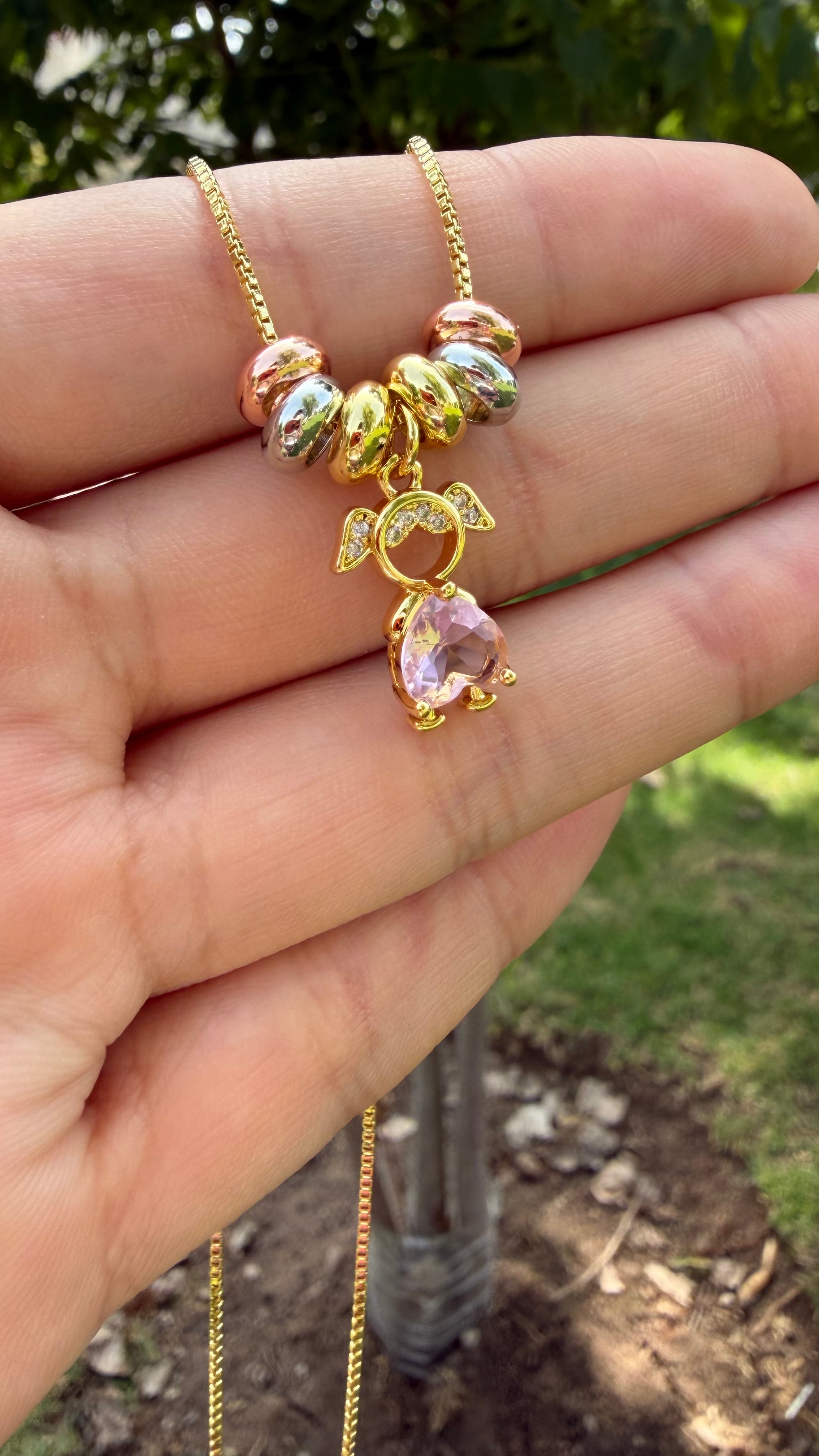 Collar niñita rosa. Laminado en oro 14k