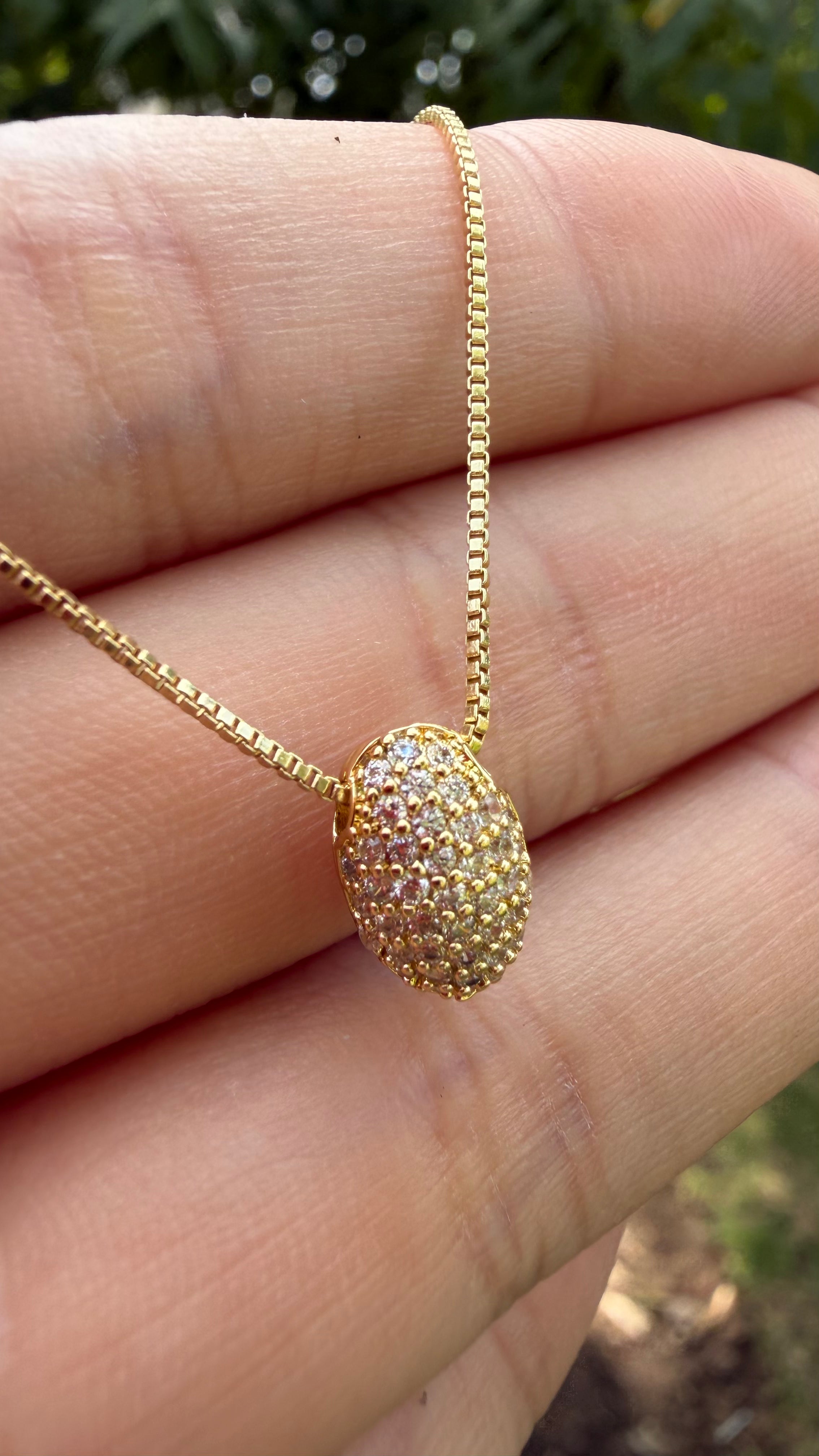 Collar figura brillante. Laminado en oro 14k