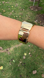 Brazalete chunky derretido. Laminado en oro 14k